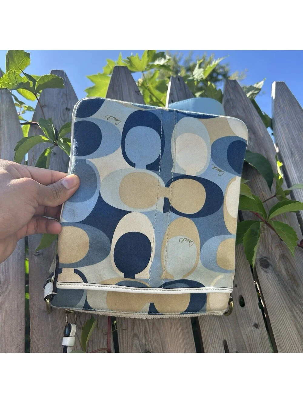 Coach Poppy Op Art Crossbody Swingpack Bag Women Blue Cream Monogram
